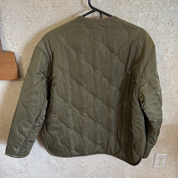 Elva Quilted Jacket - Picture 6 of 17